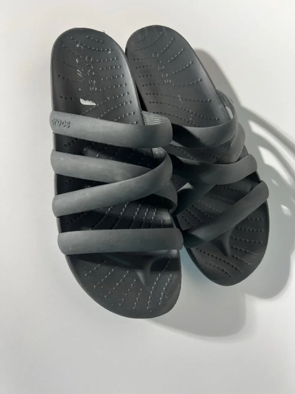 CROCS Patricia Black Sandal Flip Flop Womens Size 8 Comfy Travel Beach - Picture 9 of 16